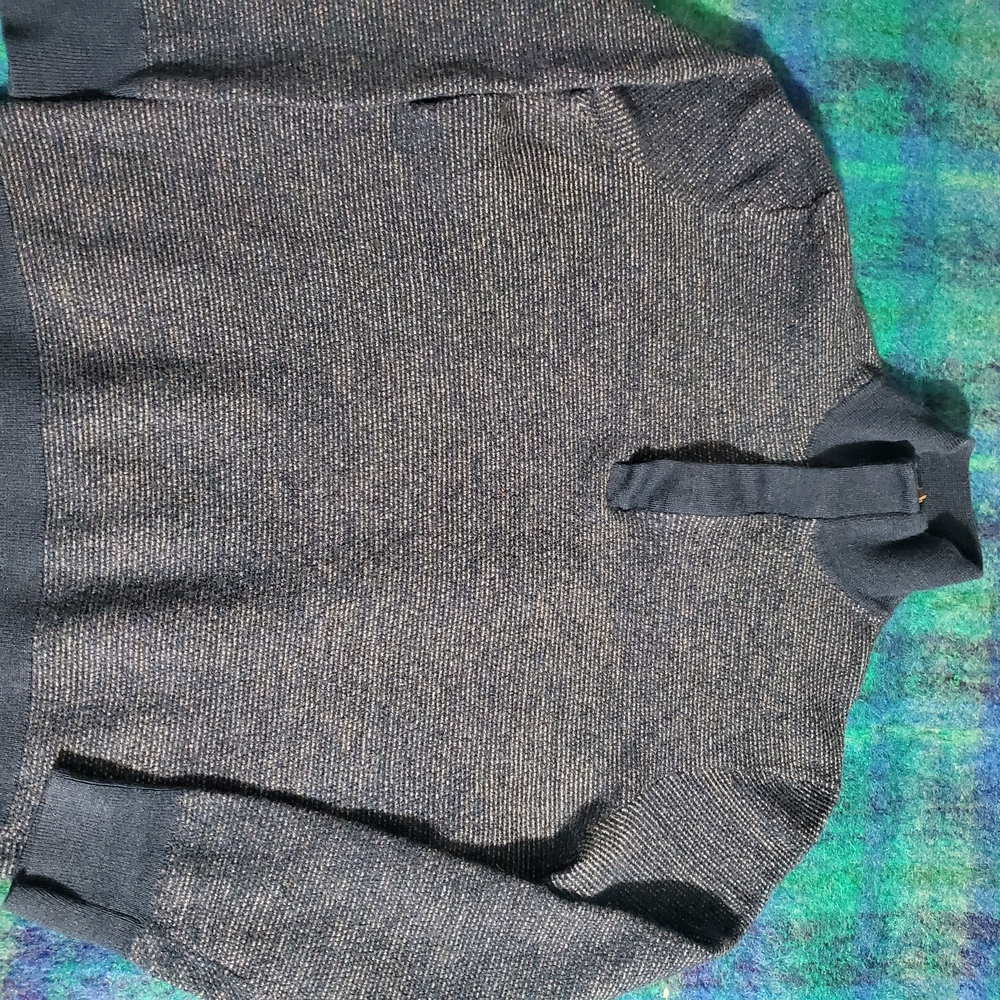 UNTUCKit Men's Charcoal Turtleneck Sweater
